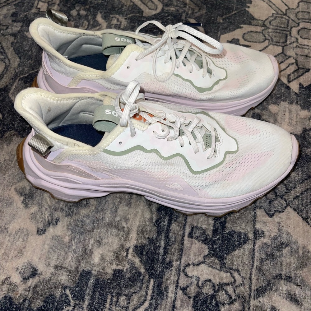 Sorel White and Pink Women's Sneakers Sz 11